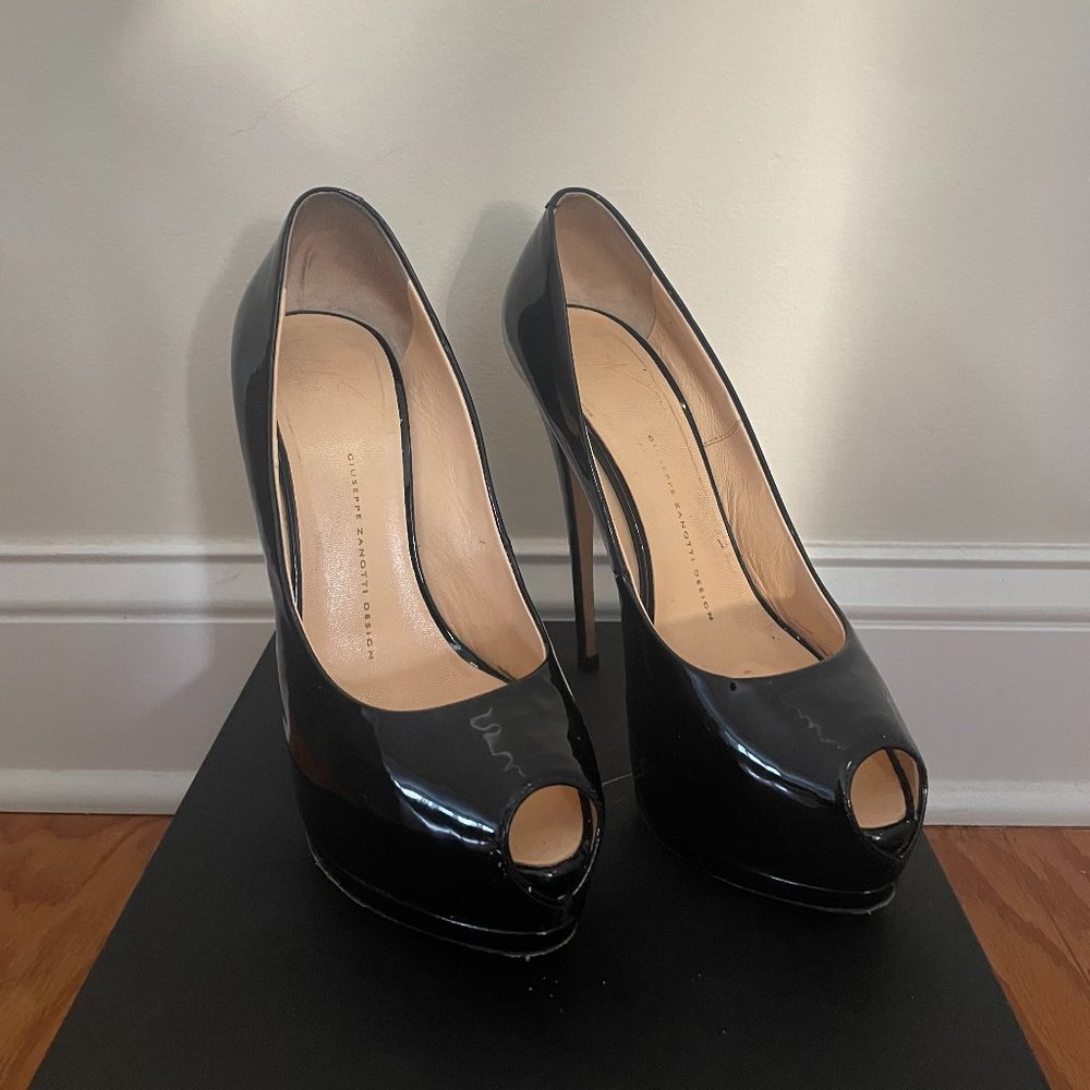 Giuseppe Zanotti Design black heels